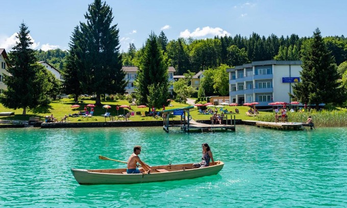 Augsdorf Hotel | Strandhotel Schabus