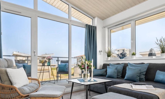 Wendtorfer Strand Casa | Strandmuschel - gute Ausstattung, Meerblick, Terrasse, Sauna, Bikeport, NK inkl.