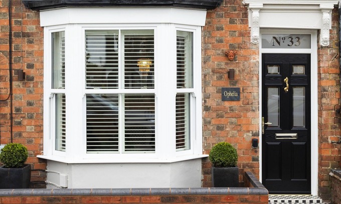 Stratford-upon-Avon Casa | Stratford - beautiful luxe townhouse stay, 5 mins stroll to town, free parking