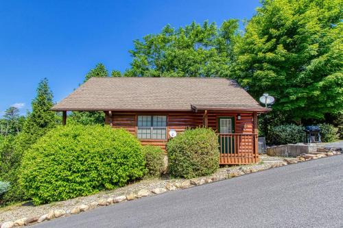 Sevierville Casa | Strawberry Fields, Indoor resort Pool, WIFI, 685 FREE tickets each paid day