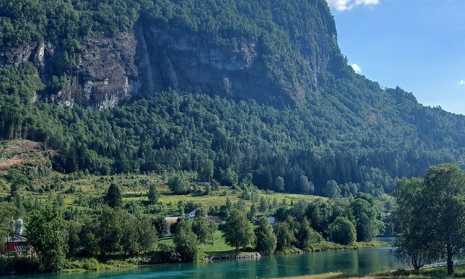 Stryn Casa | Stryn Norway 3-bedroom House walkable to the Centrum