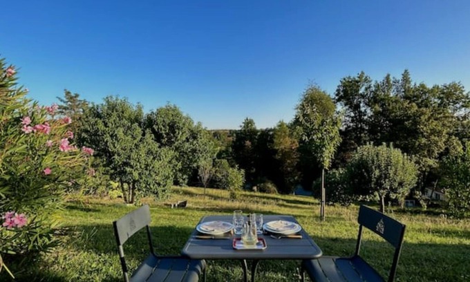 Saint-Georges-d'Esperanche Apartamento | Studio Dans Villa