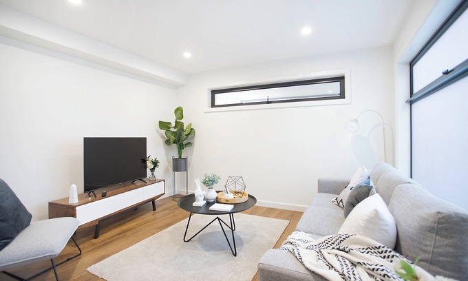 Rowville Casa | Stud Park Residence by Ready Set Stay