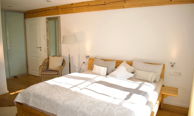 Furtwangen Apartamento | Studio '3 Naturappartement' with Mountain View, Shared Garden and Wi-Fi