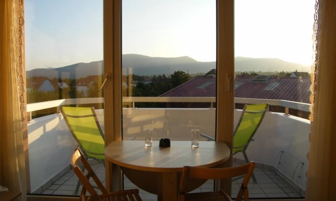Obernai Apartamento | ESTUDIO 01 Alquiler de vacaciones en Obernai en Alsacia vista panorámica de la montaña