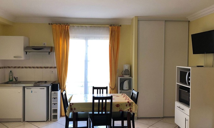 La Riche Apartamento | Estudio-Clásico-Baño con ducha