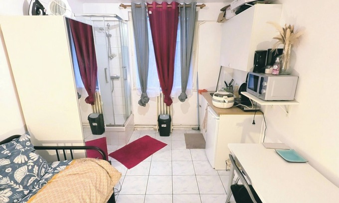 Louveciennes Apartamento | Studio 30 min from Paris center: