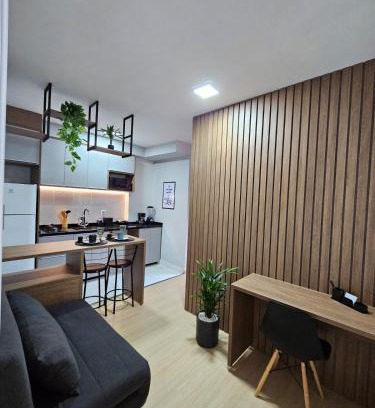 Alexandra Apartamento | Studio 306, decorado com garagem e ar-condicionado