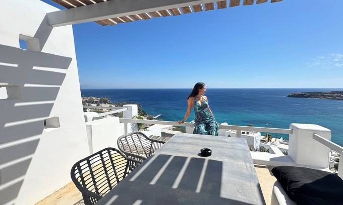Paradise Apartamento | Studio 4 - Amazing sea view, shared pool and resort facilities