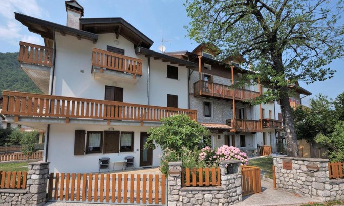 Barcis Apartamento | Studio Albergo Diffuso - Cjasa de Pagnocca by Interhome