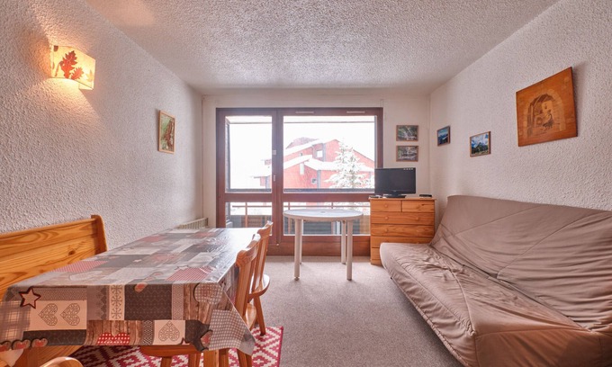 Correncon-en-Vercors Apartamento | Estudio 'Herbouilly' con vistas a la montaña y balcón