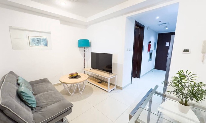 Al Hamra Village Apartamento | Studio Apartment with sea view