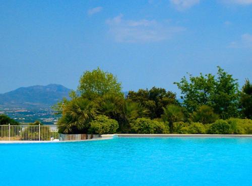 La Rouviere Apartamento | Studio Apartment - Domaine du Golf Resort