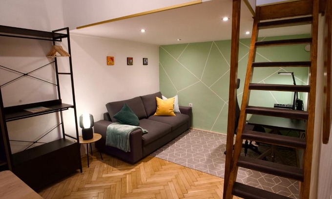 Terezvaros Apartamento | Studio Apartment - 5 min from City Center with AC