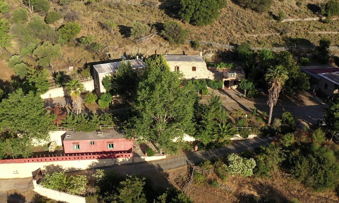 Kato Simi Apartamento | Apartamento estudio 'Akros Oreon Lapatho' con vistas a la montaña, terraza privada y Wi-Fi