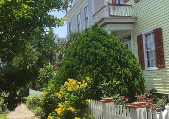 Galveston Villa | Studio apartment at Historical House