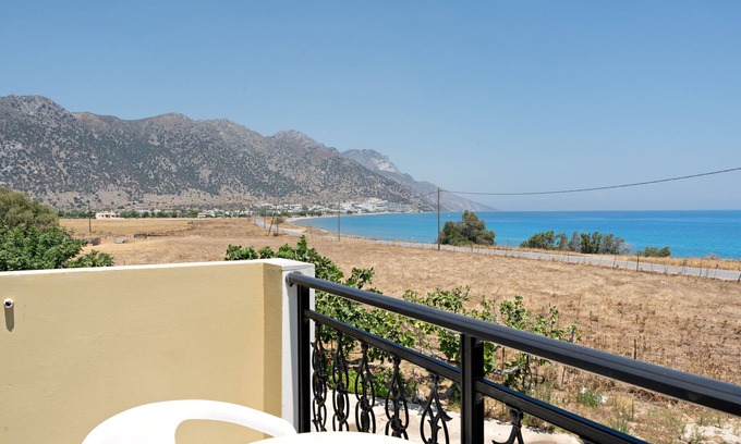 Kardamena Apartamento | Estudio 'Athina Seaside' con balcón, Wi-Fi y aire acondicionado