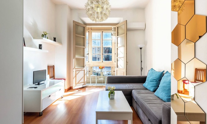 San Felipe Neri Apartamento | Apartamento estudio "Centro Histórico" en el centro de Málaga con Wi-Fi y balcón