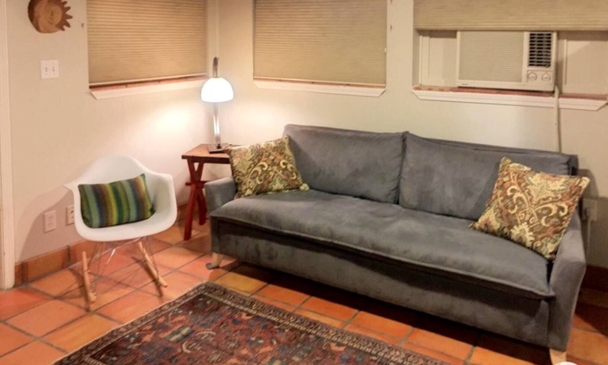 Amarillo Apartamento | Apartamento tipo estudio en un barrio histórico