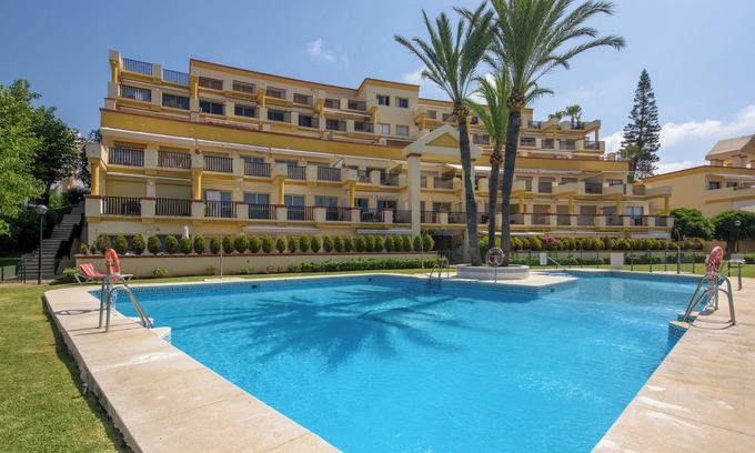 Nikki Beach Apartamento | Apartamento estudio 'Romana Playa 203' con piscina, terraza privada y Wi-Fi