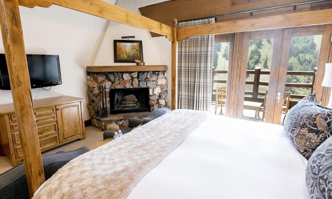 Deer Valley Hotel | Studio Apartment