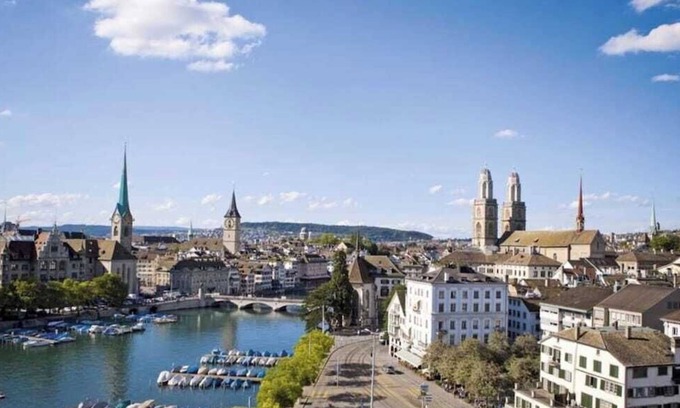 Niederdorf Apartamento | Studio Apt in Charming Zurich Old Town M07