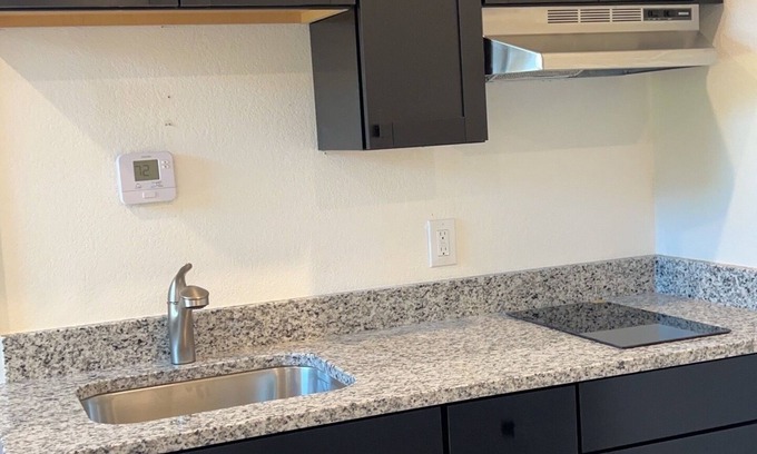 Lake Country Apartamento | Studio at Boat club dr, close to a Golf Club a lake in a serene neighborhood.