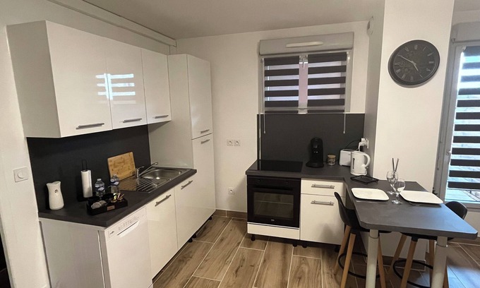 Bourgoin-Jallieu Apartamento | Studio Bourgoin jallieu