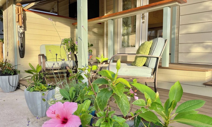 Ewa Beach Cabaña | Studio by the ocean. Oceanfront property with WiFi, AC, parking, great location.