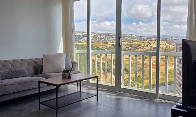 Agios Tychon Apartamento | Studio by the sea - Studio apartment with a separate bedroom 50m from the beach