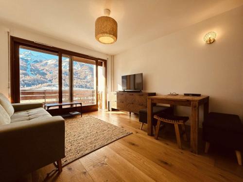 Monetier-les-Bains Apartamento | Studio cabine 4 pers. à Monêtier-les-Bains, parking, balcon avec vue montagne - FR-1-330F-242