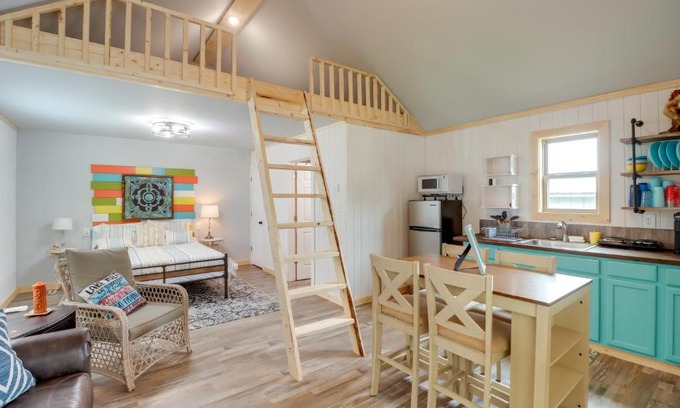 Higden Apartamento | Studio Cabin in Higden Boating, Fishing and More!