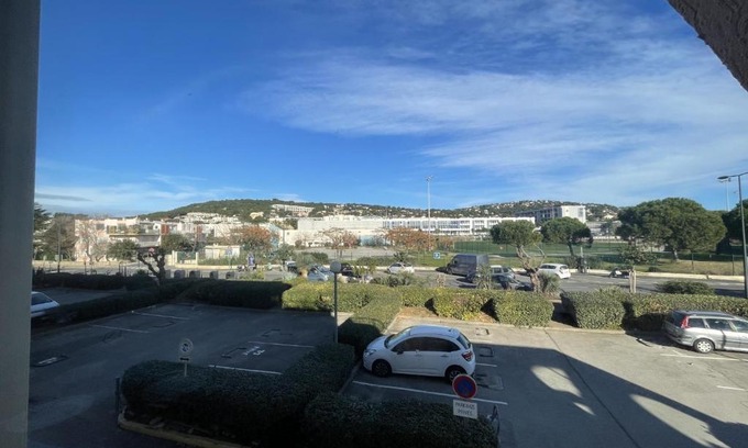 Sete Apartamento | Studio cabine avec loggia vitrée, à 100m de la plage, proche commerces et activités à Sète - FR-1-338-492