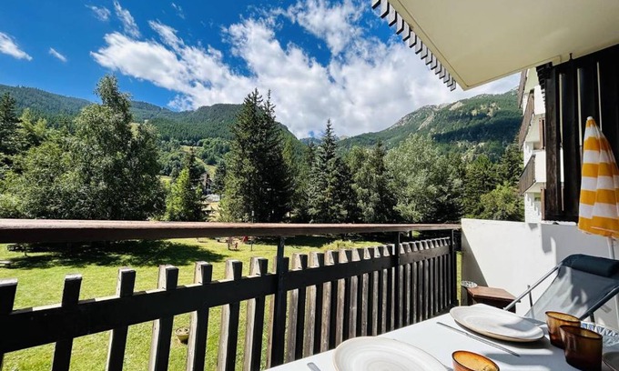 La Salle-les-Alpes Apartamento | Studio Cabine Rénové avec Balcon et Parking Près des Pistes – La Salle-les-Alpes - FR-1-330F-220