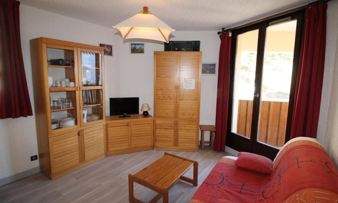 Auris Apartamento | Studio cabine rénové 4 pers au pied des pistes, proche commerces, ESF et luge - FR-1-297-117