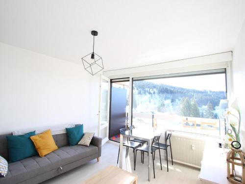 Chamrousse Apartamento | Studio cabine sud avec balcon, proche des pistes et commerces, à Chamrousse 1650 - FR-1-340-108