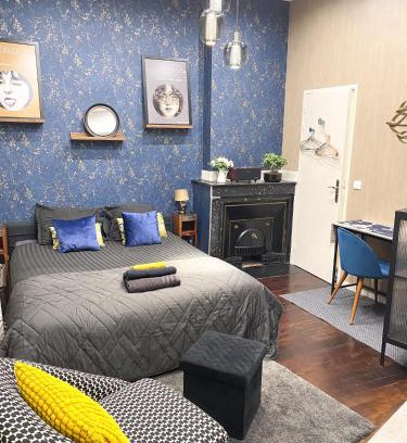 Caluire-et-Cuire Apartamento | Studio chic & romantique