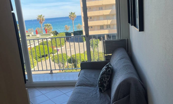 Le Lavandou Apartamento | Studio Climatisé vue mer Avec Parking
