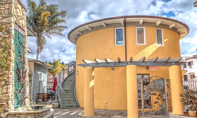 Avila Beach Condominio | ALREDEDOR DE condominio estudio, vista al mar 50 yardas a la playa