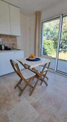 Villenave-d'Ornon Apartamento | Studio confortable dans un jardin au calme