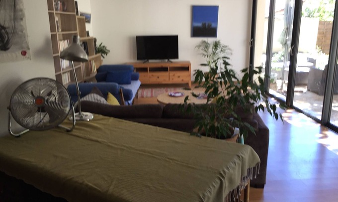 Villeneuve-les-Avignon Apartamento | Studio du Grand Chene