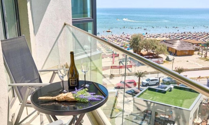 Navodari Apartamento | Studio de Lux Alezzi Resort