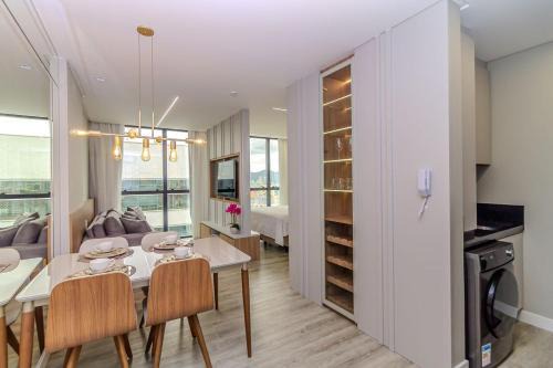 Andorinha Apartamento | Studio Familia - Infinity Tower Flat