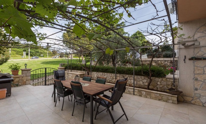 Vrsar Apartamento | Apartamento-estudio con una terraza Vrsar, Porec (AS-17473-a)