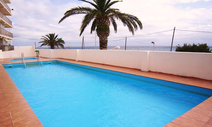 Platja d'Aro Apartamento | Estudio para 2 personas completamente renovado con una magnífica vista al mar