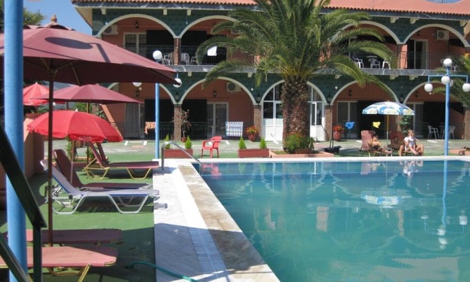 Vassilatika Apartamento | Studio 4-5per Con piscina compartida a poca distancia de las playas