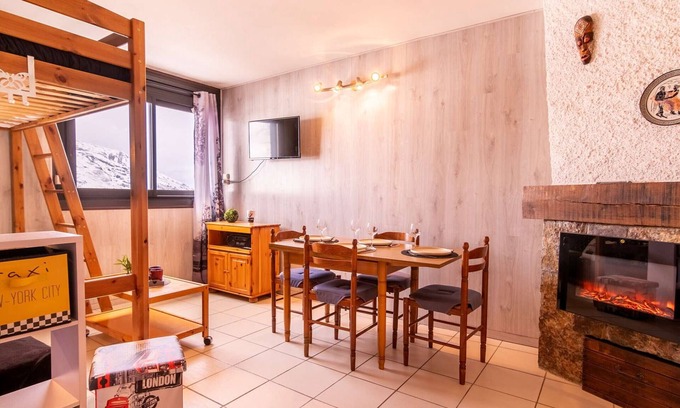 Pla d'Adet Apartamento | Estudio para 4 personas en Saint Lary Pla d'Adet con cocina y TV