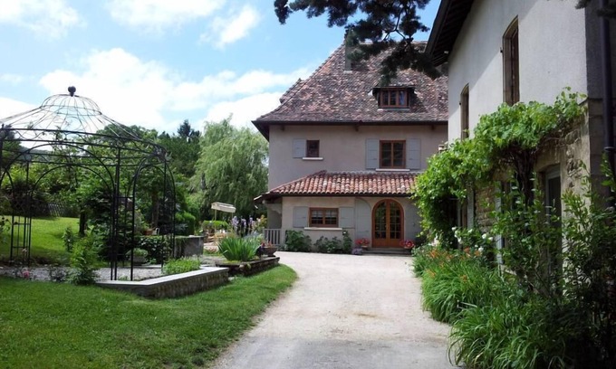 Bilieu Apartamento | Bed & Breakfast en Casa Lago Paladru