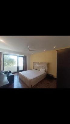 Nehru Place Apartamento | Studio in greater kailash 1