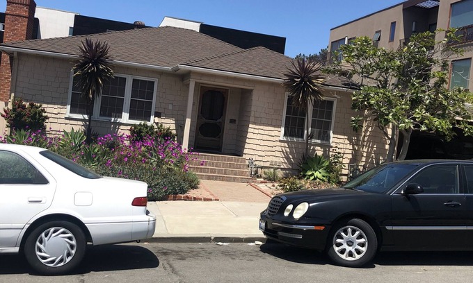Village of La Jolla Apartamento | Studio in La Jolla Village - Near Beaches